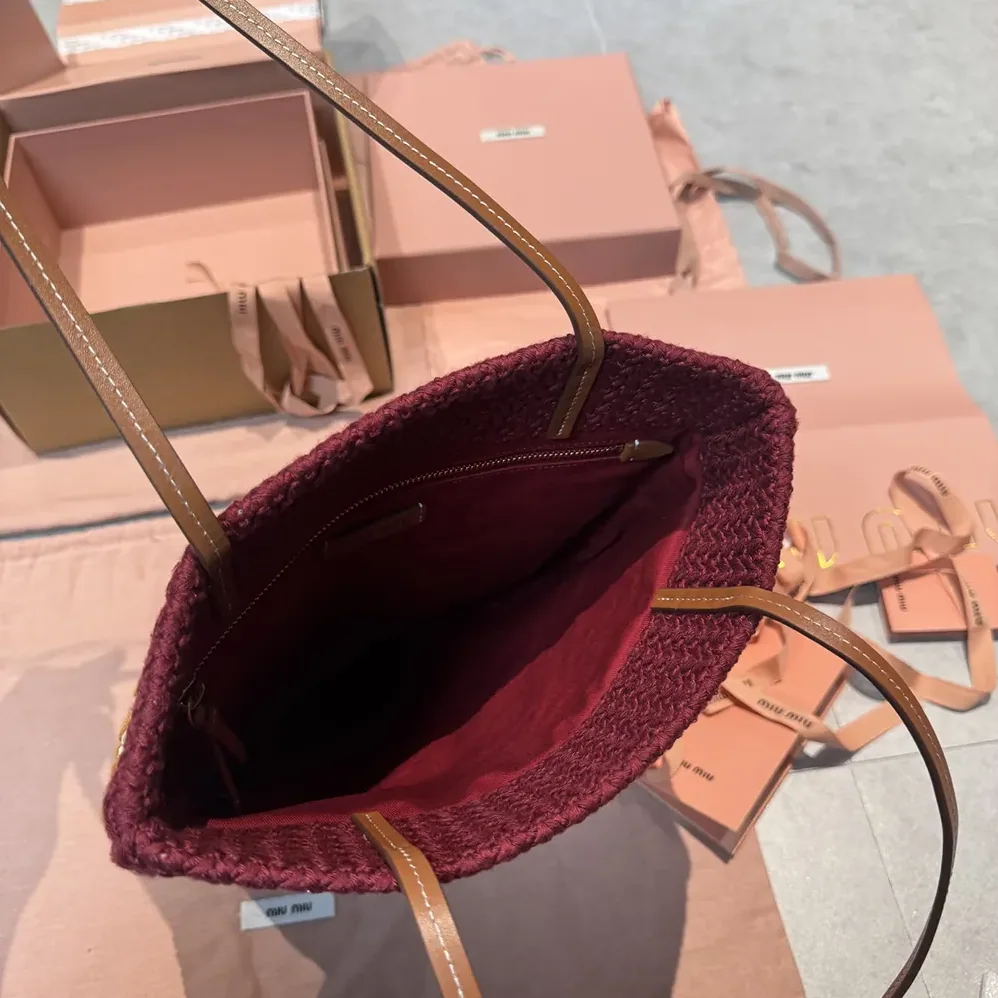 Miu Miu Raffia for Women in Effect Woven Tote Bag