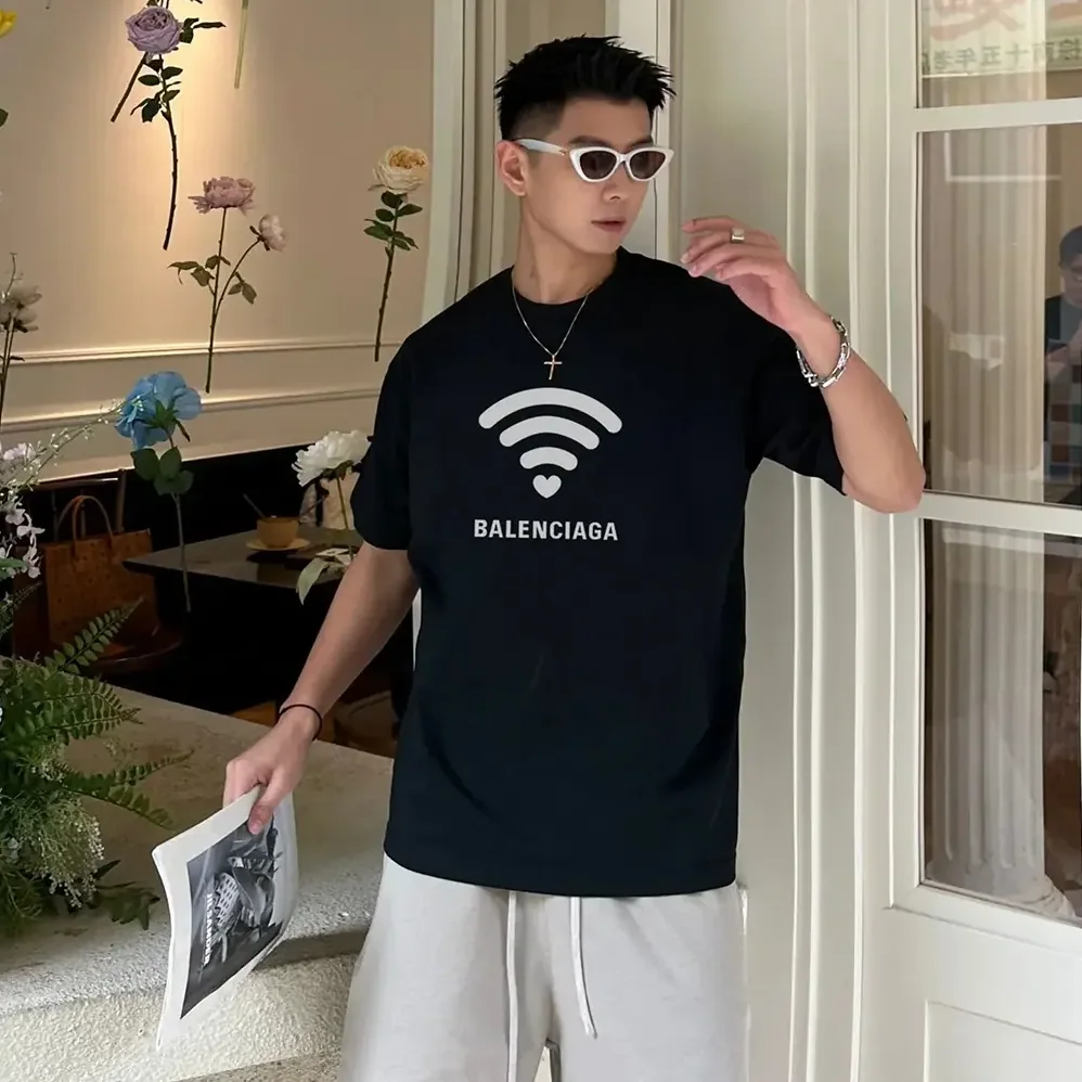 Balenciaga Lo_ve T-Shirt Medium Fit Black and Dark Grey Vintage Jersey for Men