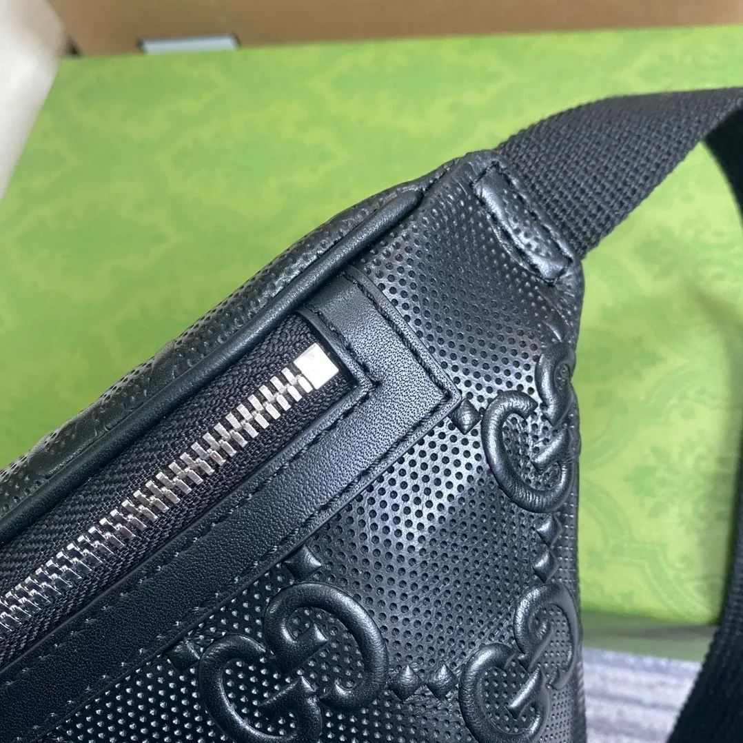 Gucci GG Embossed Belt Bag Black GG Embossed / Gucci GG Embossed Belt Bag Black GG Embossed /
