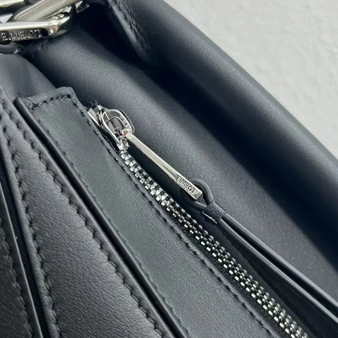 Loewe Small Puzzle Bag Black / Loewe Small Puzzle Bag Black /