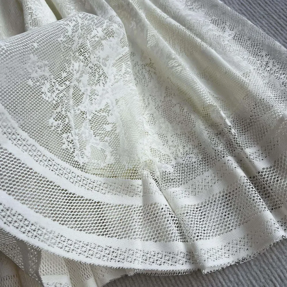 Dior Flared Mid-Length Skirt Ecru Dior Chardons Cotton for Women in Blend Lace Dior Flared Mid-Length Skirt Ecru Dior Chardons Cotton for Women in Blend Lace