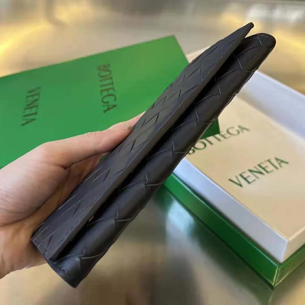 Bottega Veneta Long Intrecciato Wallet for Unisex in Black Bottega Veneta Long Intrecciato Wallet for Unisex in Black
