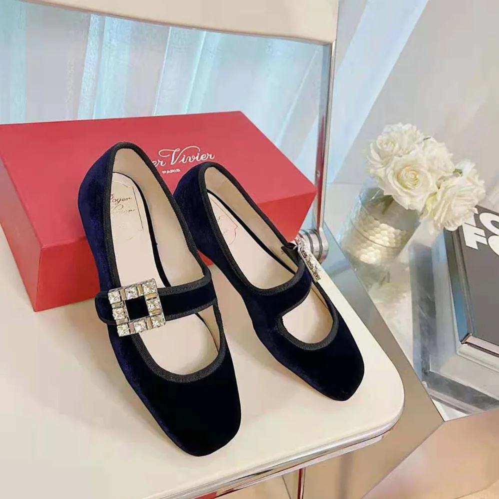 Roger Vivier Très Vivier Strass Buckle Babies Ballerinas in Velvet for Women Roger Vivier Très Vivier Strass Buckle Babies Ballerinas in Velvet for Women