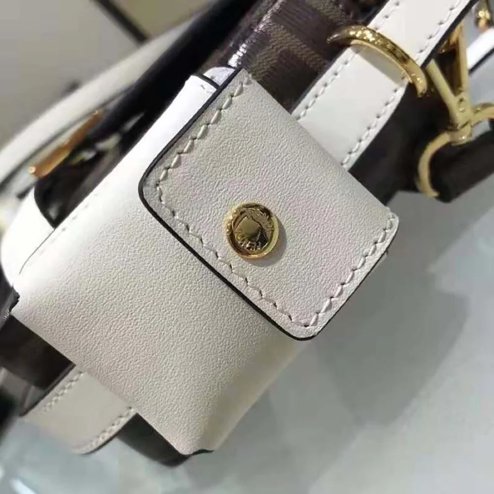 Fendi Baguette Cage Brown Fabric Bag for Women in White Fendi Baguette Cage Brown Fabric Bag for Women in White