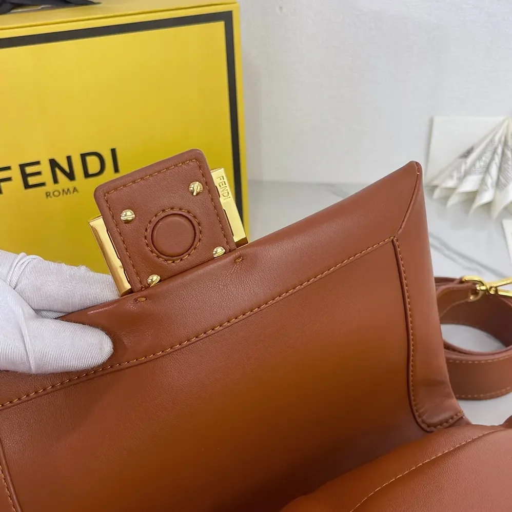 Fendi Mamma Baguette Medium Sienna Brown Nappa Leather Bag for Women
