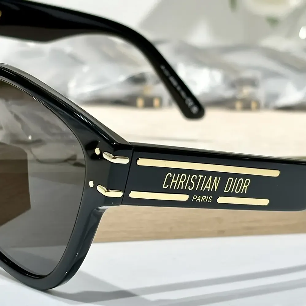 Dior DiorSignature S7F Black Square Sunglasses for Women Dior DiorSignature S7F Black Square Sunglasses for Women