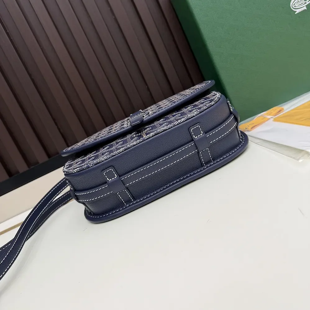Goyard Belvedere Mm Bag for Unisex in Navy Goyard Belvedere Mm Bag for Unisex in Navy