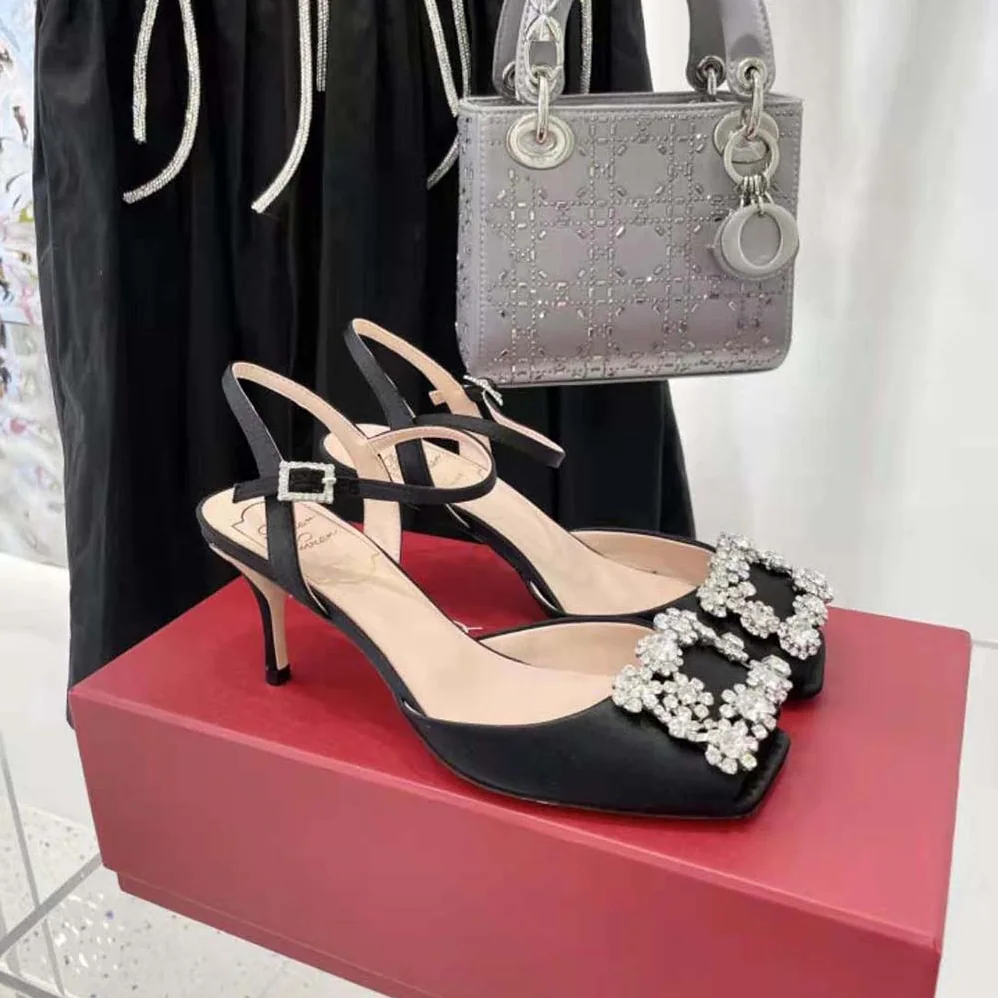 Roger Vivier Flower Strass Buckle Sandals in Satin for Women in Black