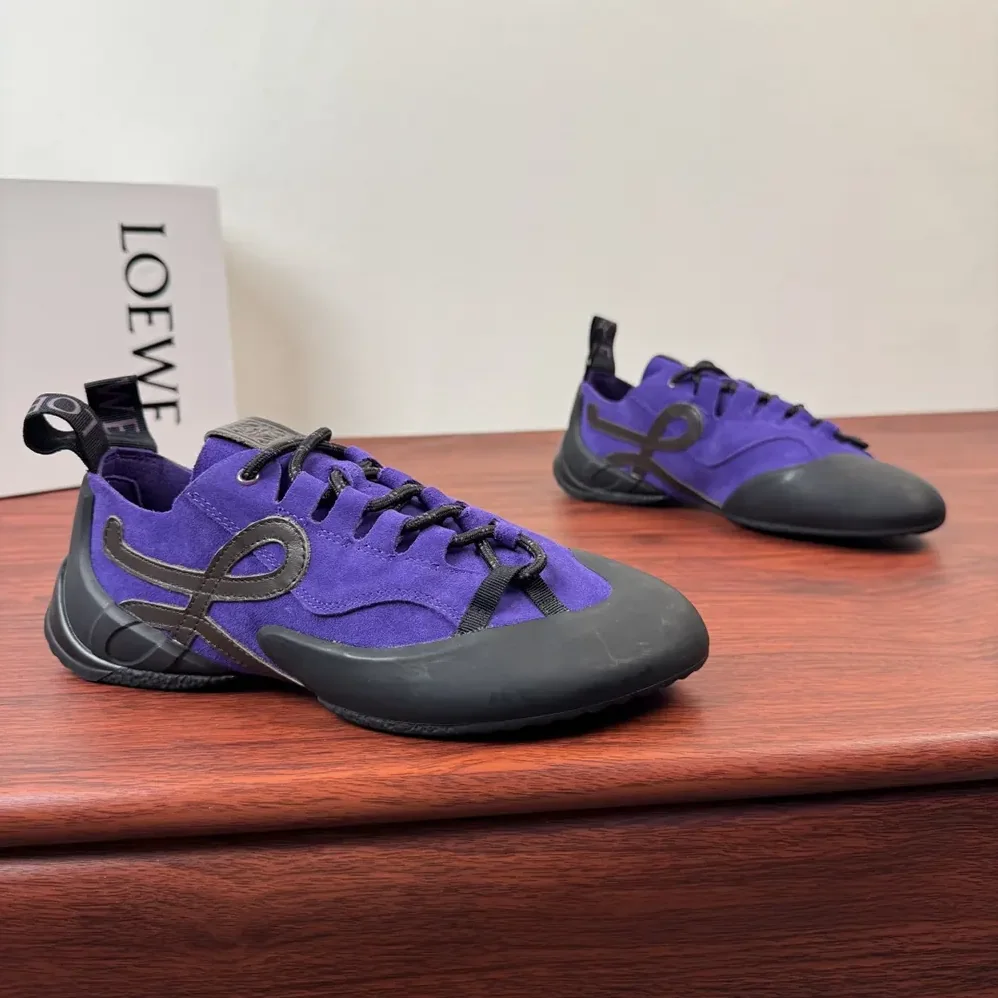 Loewe Grip Sneaker in Calfskin Suede for Unisex in Purple/Brown