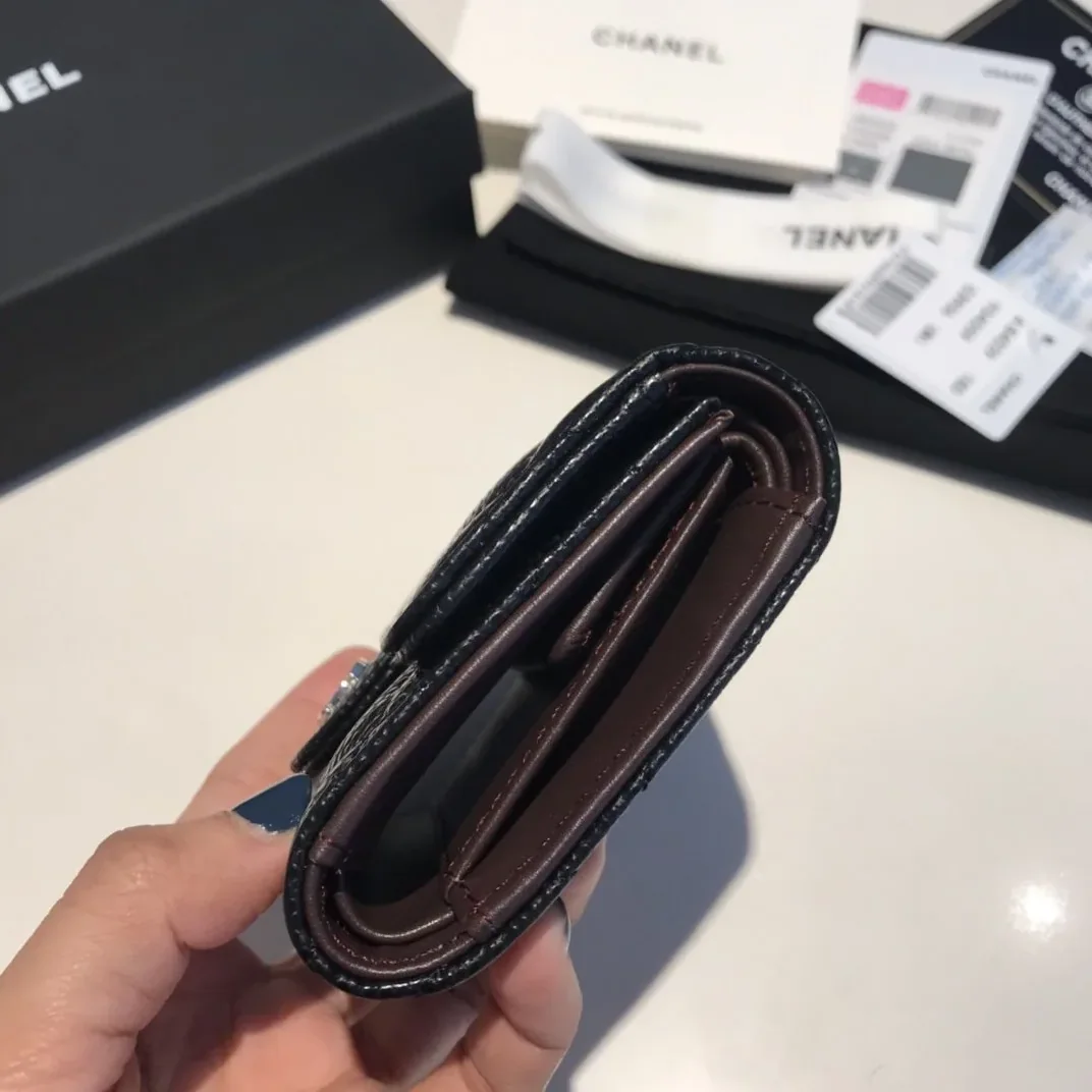 Chanel CO-CO Classic Card Holder in Silver Hardware Black Chanel CO-CO Classic Card Holder in Silver Hardware Black