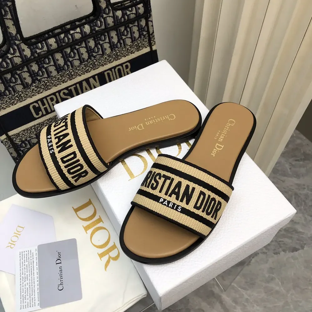 Dior Dway Slide Natural Raffia and Black Embroidered Cotton for Women Dior Dway Slide Natural Raffia and Black Embroidered Cotton for Women
