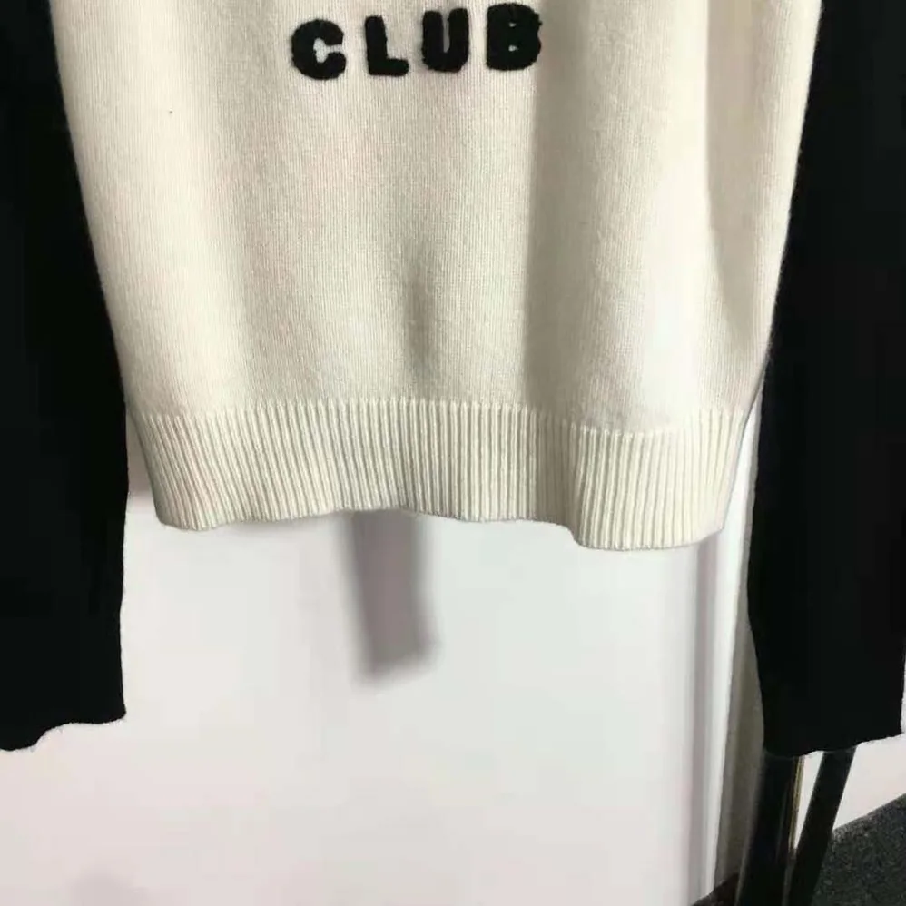 Miu Miu Cashmere Crew for Women in neck Sweater Miu Miu Cashmere Crew for Women in neck Sweater