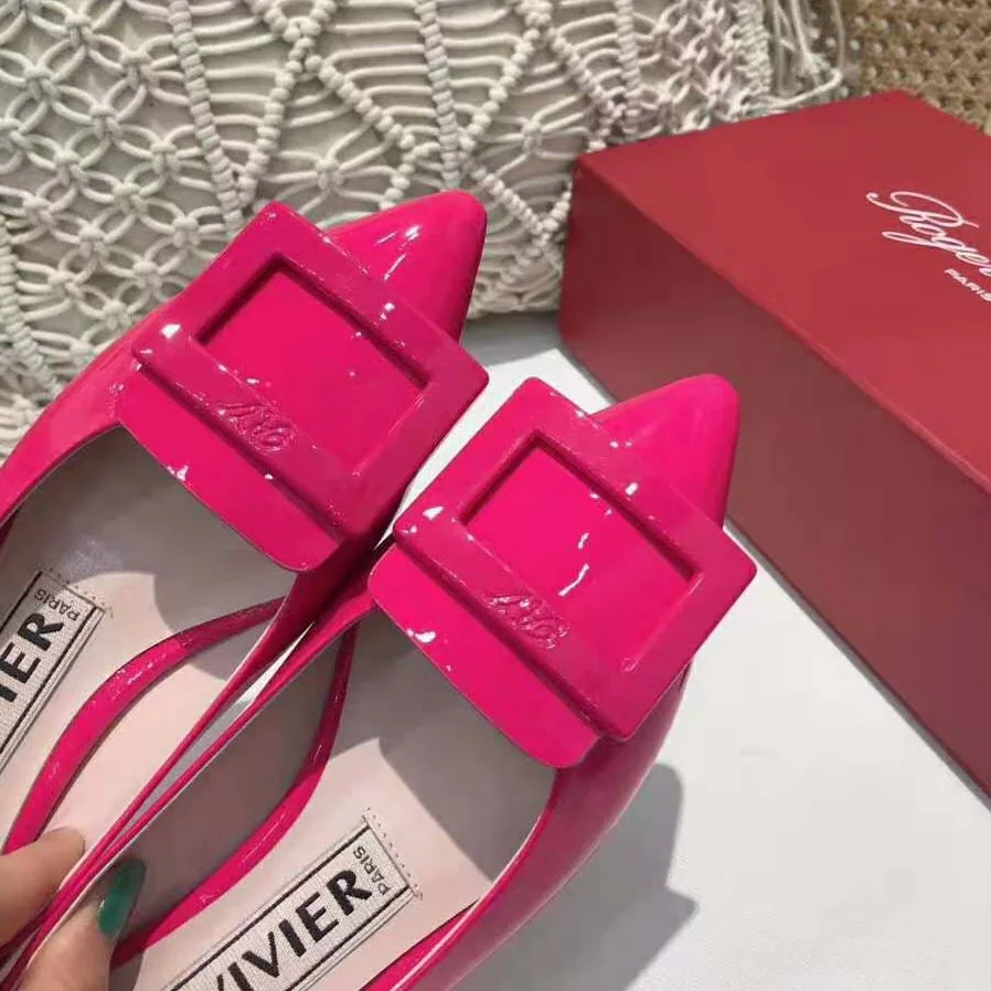 Roger Vivier Gommettine Ballerinas for Women in Rose