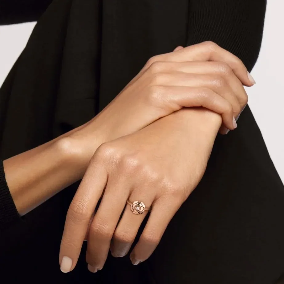 Chanel Extrait De Camélia Ring Rose Gold Chanel Extrait De Camélia Ring Rose Gold