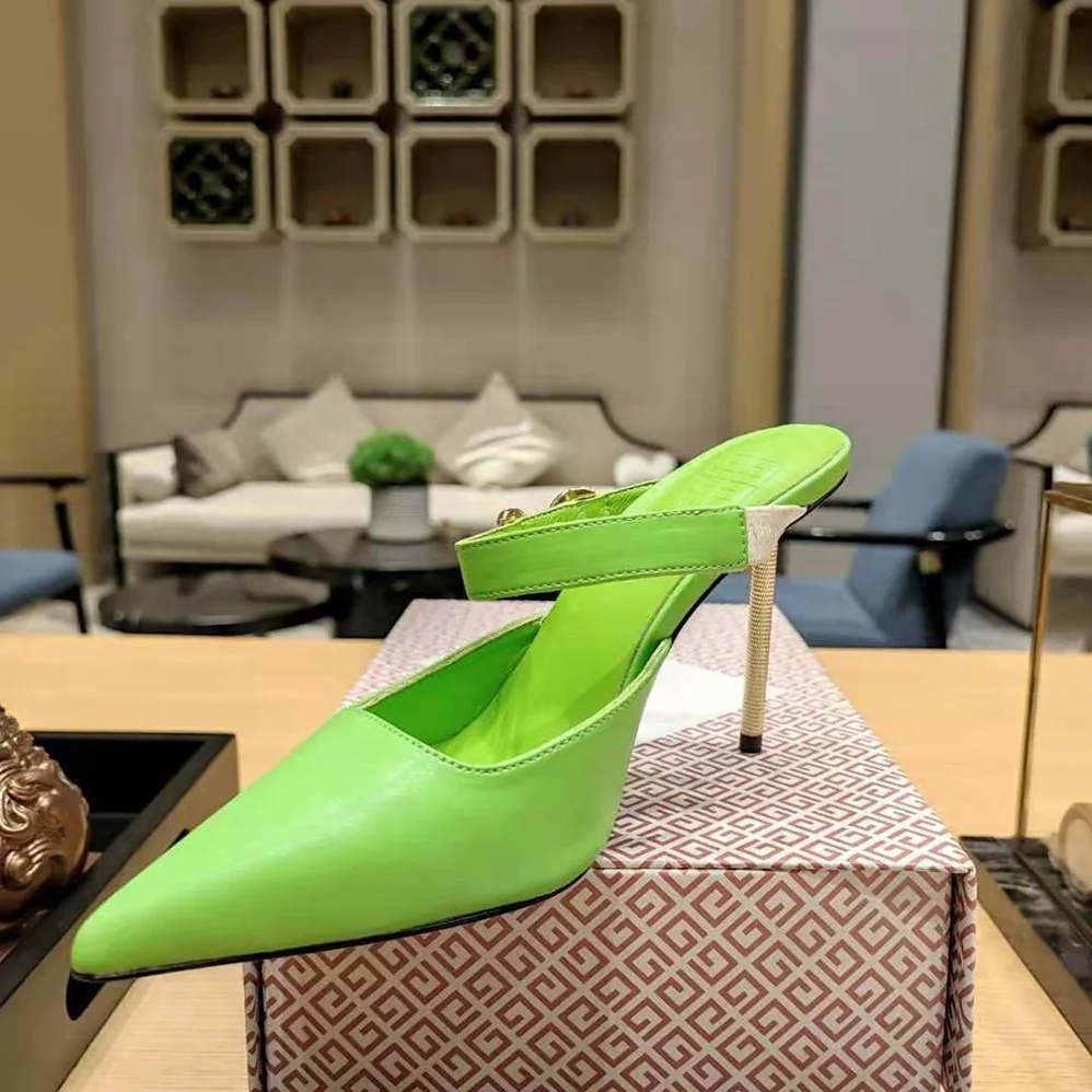 Givenchy Voyou Slingbacks in Leather for Women in Green