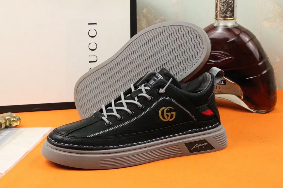 Gucci Sneakers With Logo GG Gold Web Black for Men Gucci Sneakers With Logo GG Gold Web Black for Men