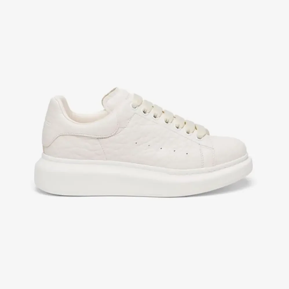 Alexander Mcqueen Oversized Sneaker in Off White for Unisex Alexander Mcqueen Oversized Sneaker in Off White for Unisex