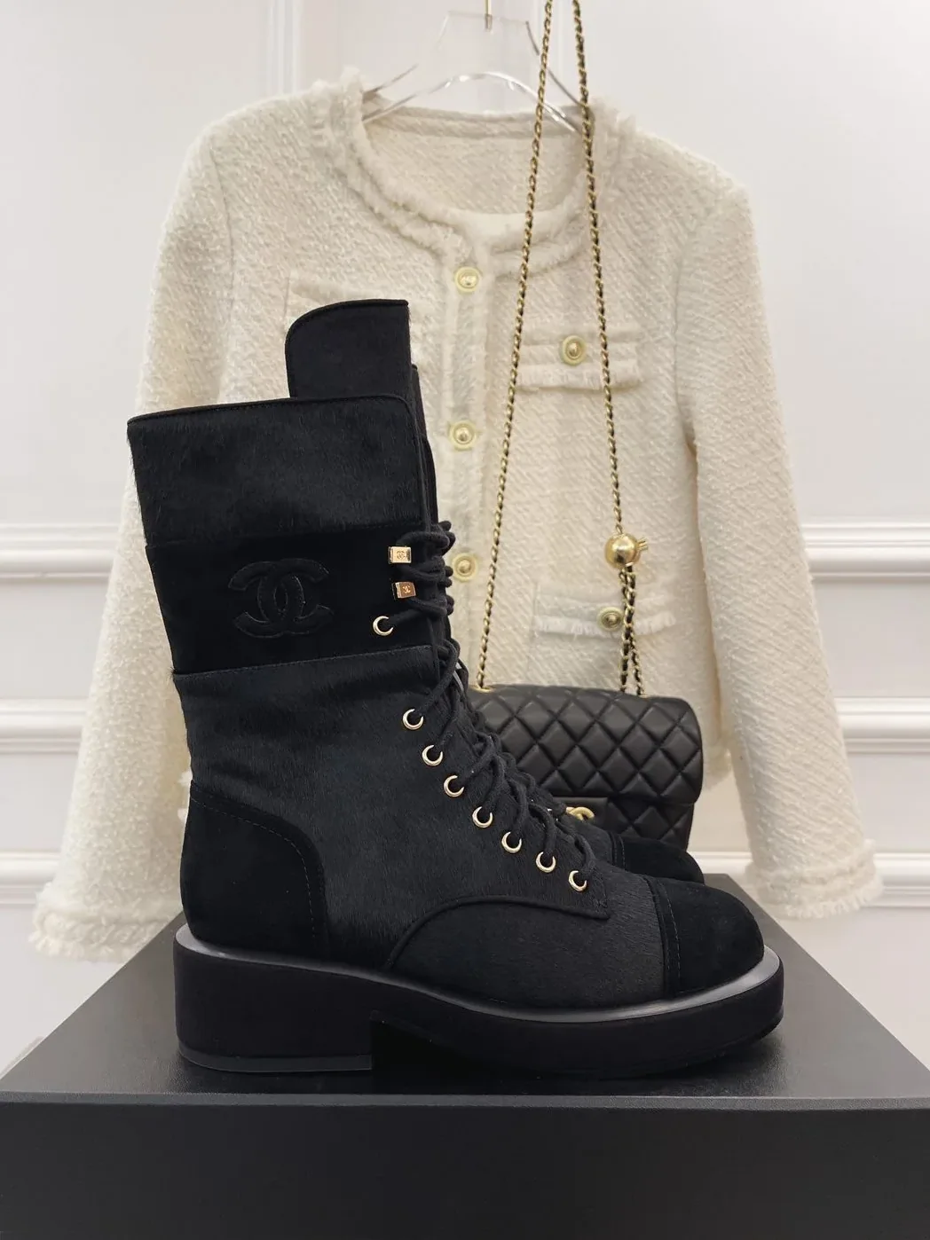 Chanel Lace for Women in Ups Black Chanel Lace for Women in Ups Black
