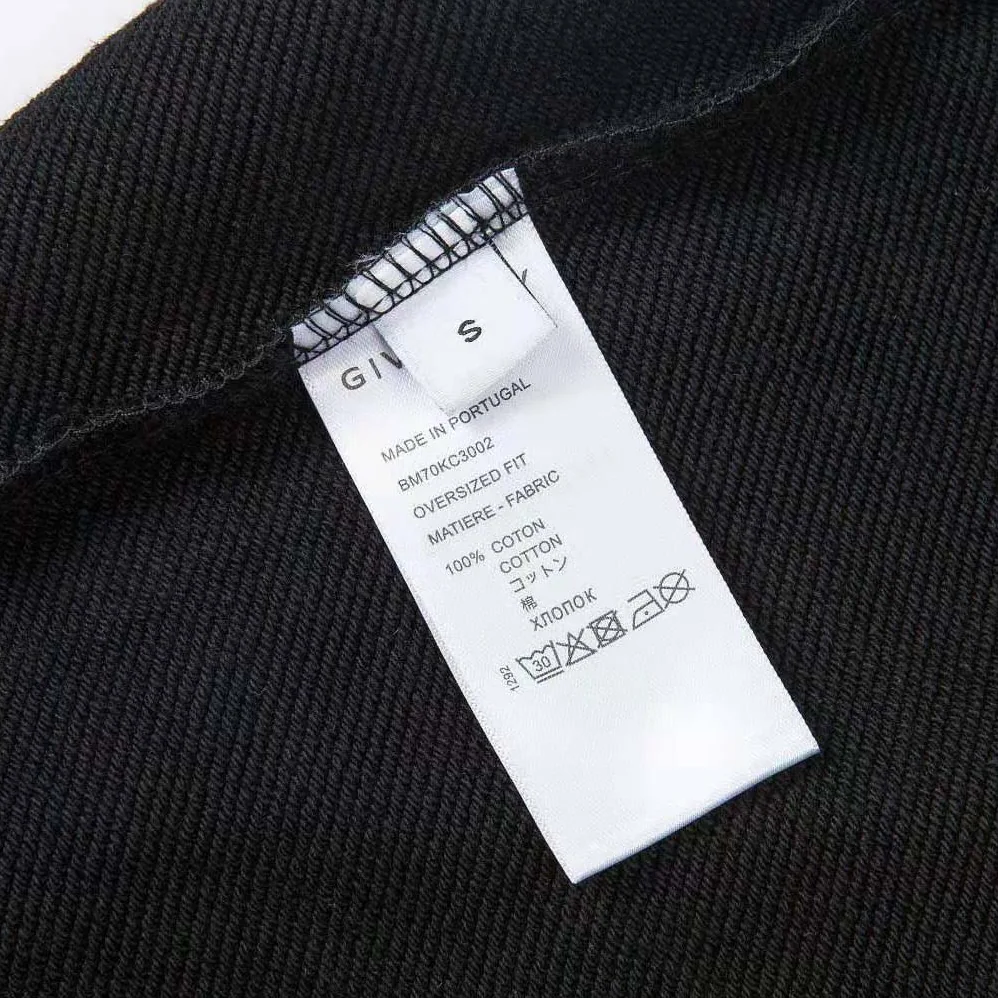 Givenchy Archetype Bermuda Shorts in Fleece for Women in Black Givenchy Archetype Bermuda Shorts in Fleece for Women in Black
