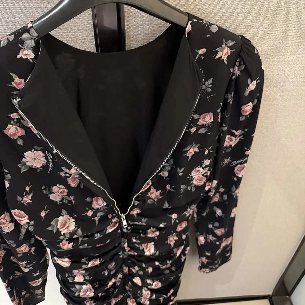 Dolce Gabbana D&G Vintage Rose for Women in Print Draped Dress Dolce Gabbana D&G Vintage Rose for Women in Print Draped Dress