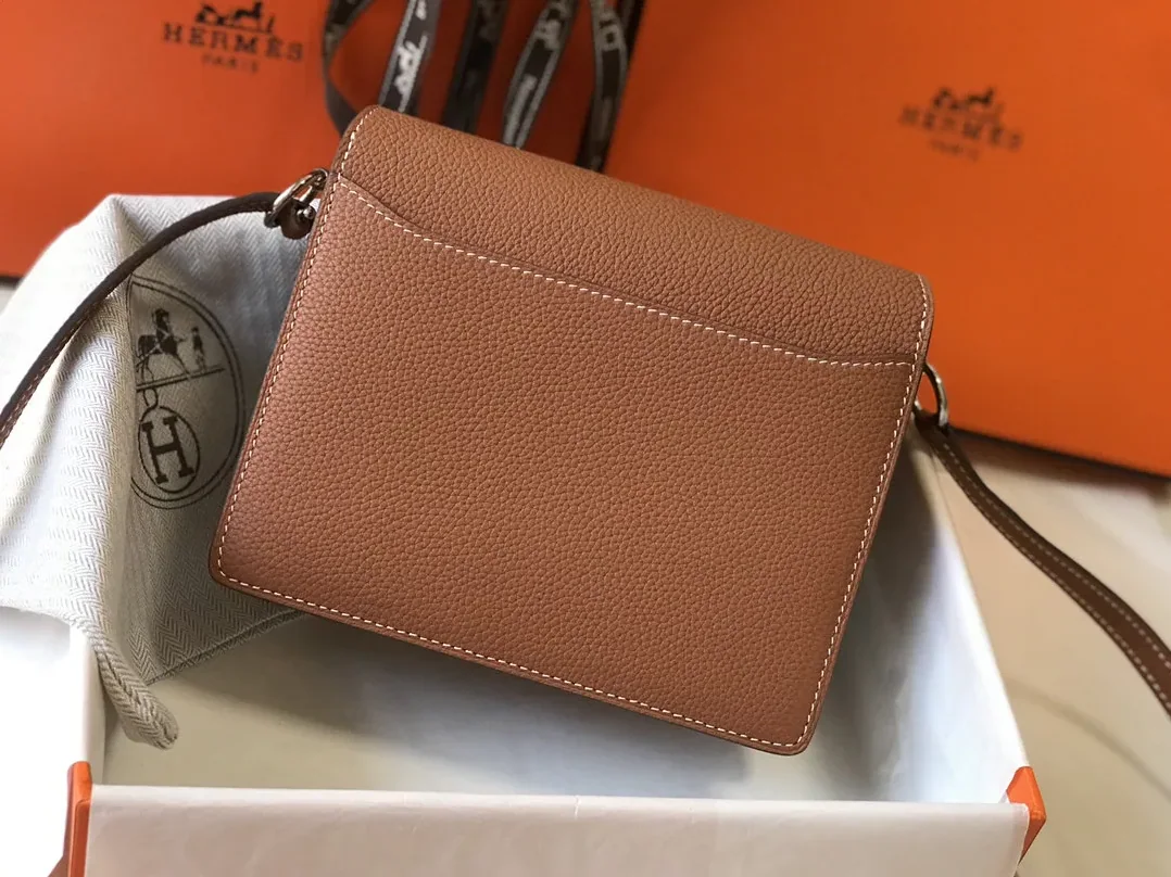 Hermes Mini Evercolor Sac Roulis 19 Brown Hermes Mini Evercolor Sac Roulis 19 Brown