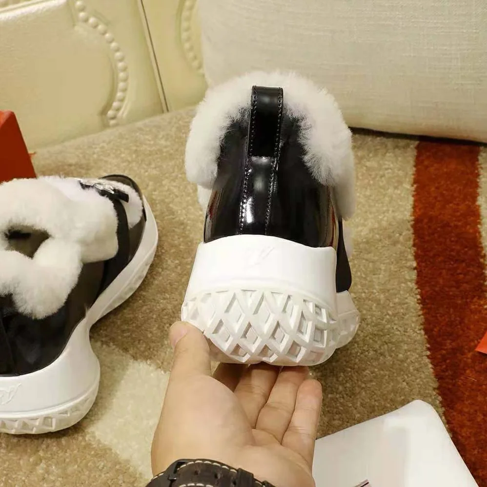 Roger Vivier Viv' Run Shearling Strass Buckle Sneakers in Patent Leather for Women Roger Vivier Viv' Run Shearling Strass Buckle Sneakers in Patent Leather for Women