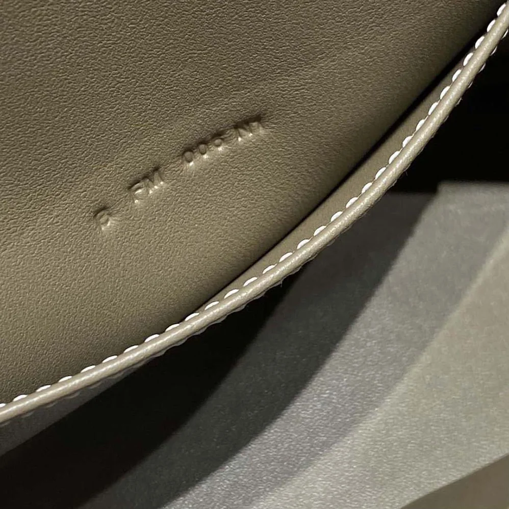 Hermes Bolide 1923 Bag in Epsom Calfskin for Unisex in Brown/Gold Hermes Bolide 1923 Bag in Epsom Calfskin for Unisex in Brown/Gold