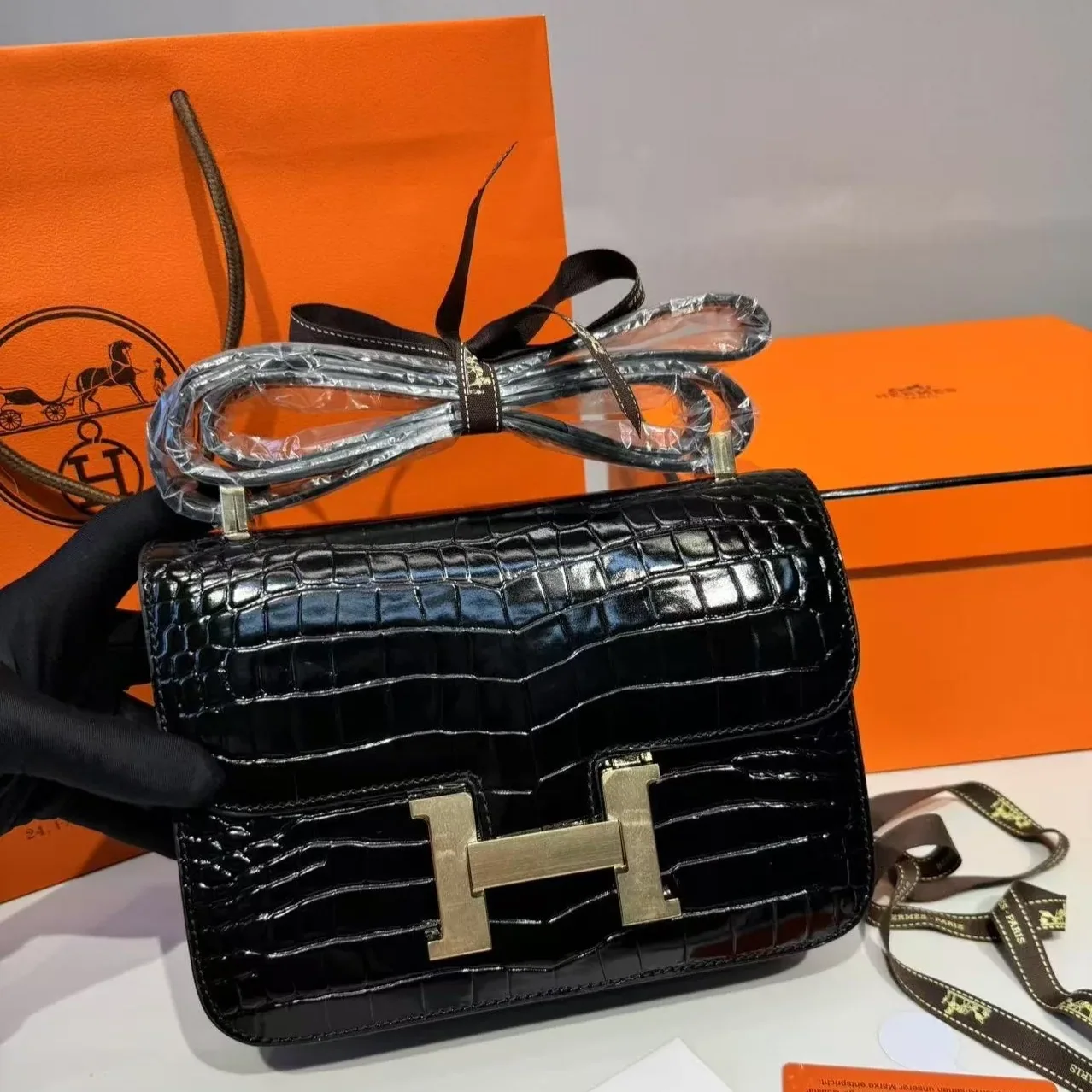 Hermes Constance 23 Pattern Crocodile Black