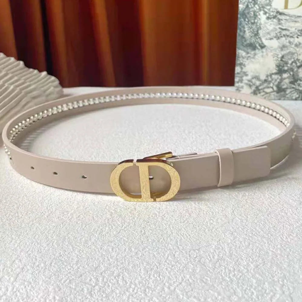 Dior 30 Montaigne Belt Aesthetic Beige Smooth Calfskin and White Glass Pearls 25 MM for Women Dior 30 Montaigne Belt Aesthetic Beige Smooth Calfskin and White Glass Pearls 25 MM for Women