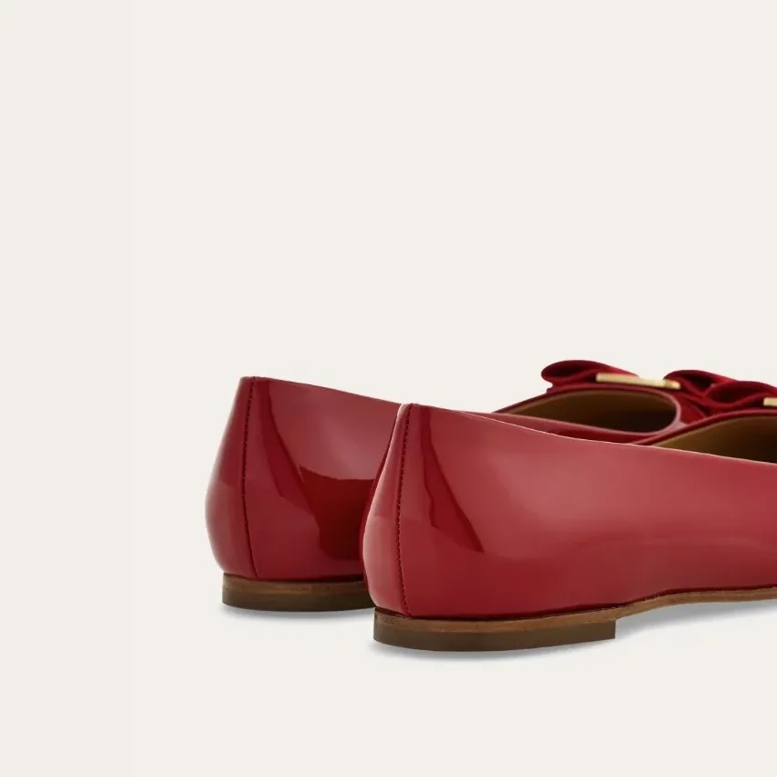 Ferragamo Varina Ballet Flat Red 01A181