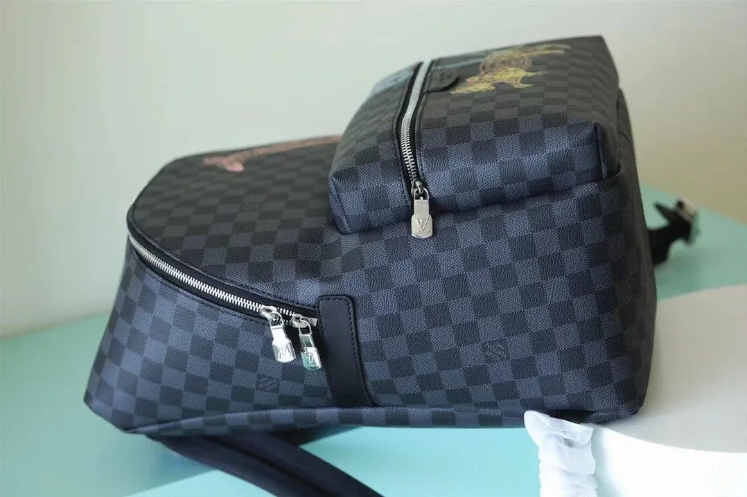 Louis Vuitton Discovery Backpack Damier Graphite Canvas Louis Vuitton Discovery Backpack Damier Graphite Canvas