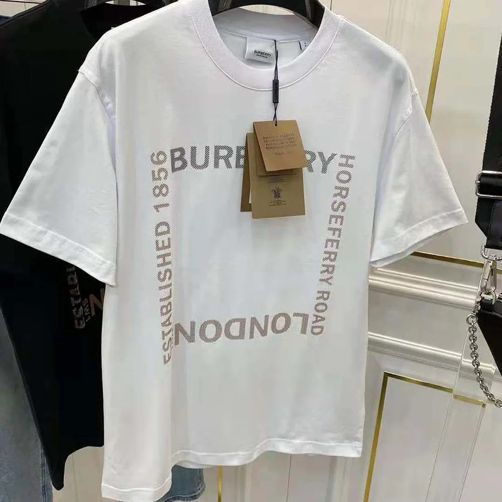 Burberry Horseferry Square Print Cotton T-shirt for Women in White Burberry Horseferry Square Print Cotton T-shirt for Women in White