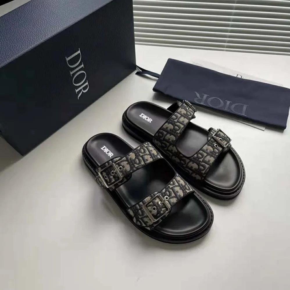 Dior Aqua Sandal Beige and Black Dior Oblique Jacquard for Men Dior Aqua Sandal Beige and Black Dior Oblique Jacquard for Men