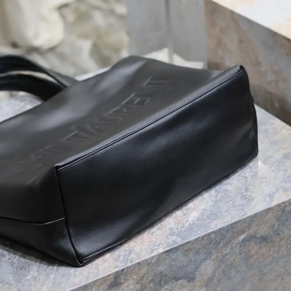 Saint Laurent YSL Saint Laurent Tote in Nappa Lambskin for Unisex in Black Saint Laurent YSL Saint Laurent Tote in Nappa Lambskin for Unisex in Black