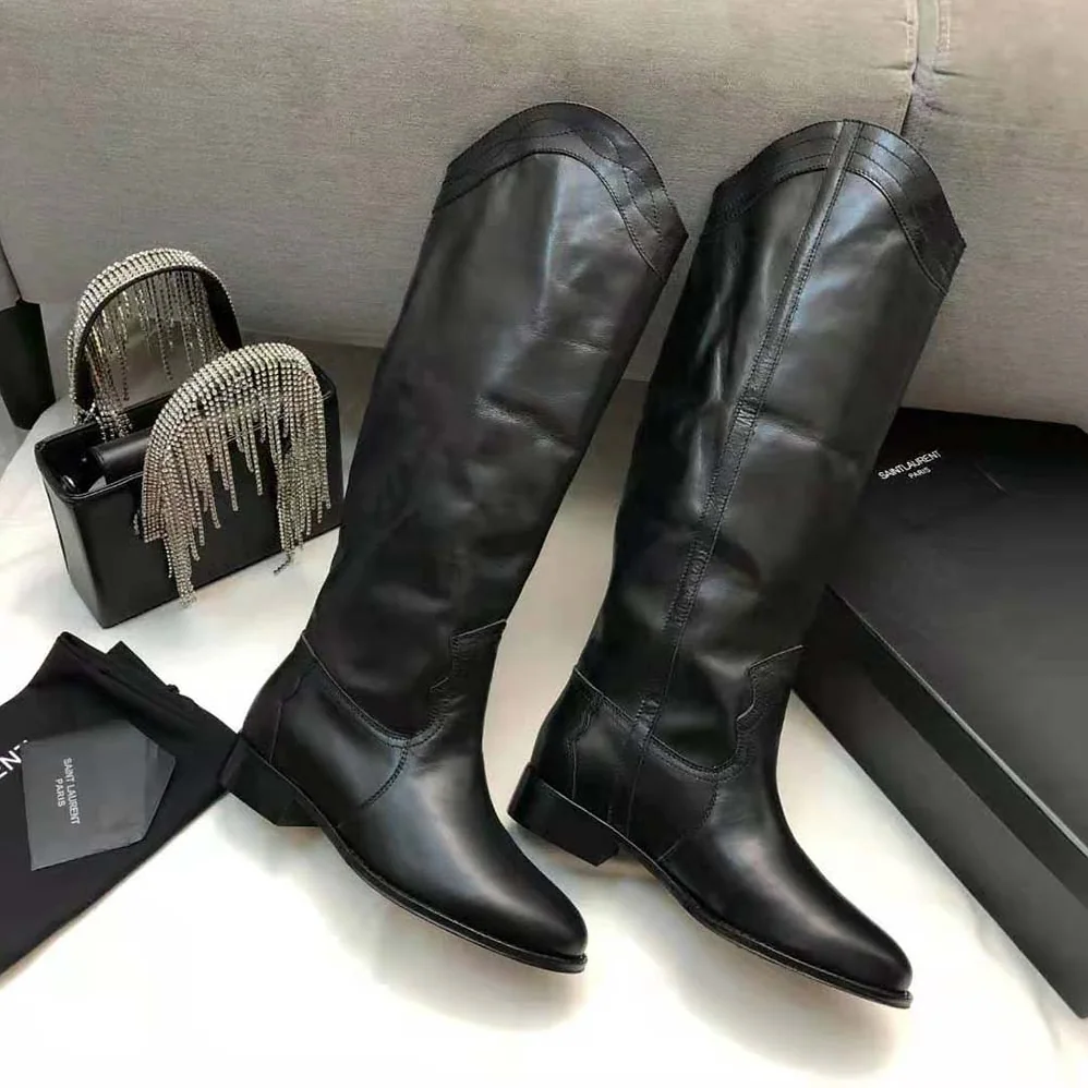 Saint Laurent YSL Kate Boots in Smooth Leather for Women in Black Saint Laurent YSL Kate Boots in Smooth Leather for Women in Black