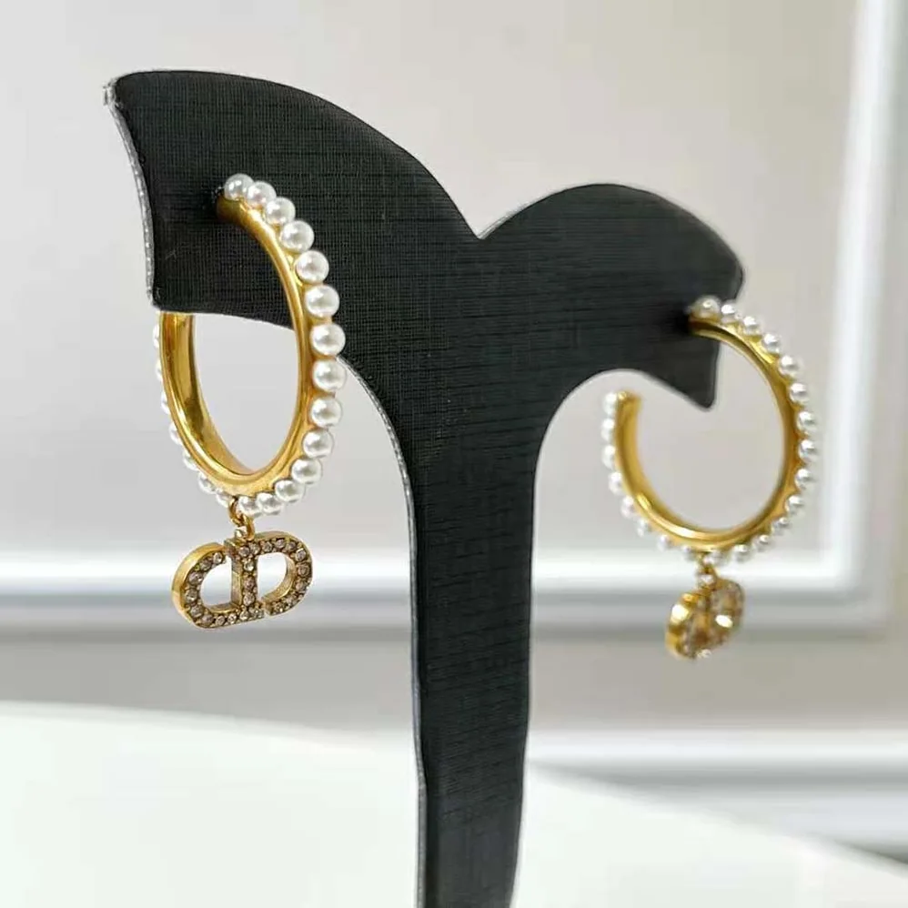 Dior 30 Montaigne Earrings Antique Gold for Women in Finish Metal