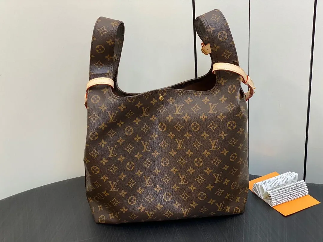 Louis Vuitton Atlantis GM Brown / Louis Vuitton Atlantis GM Brown /