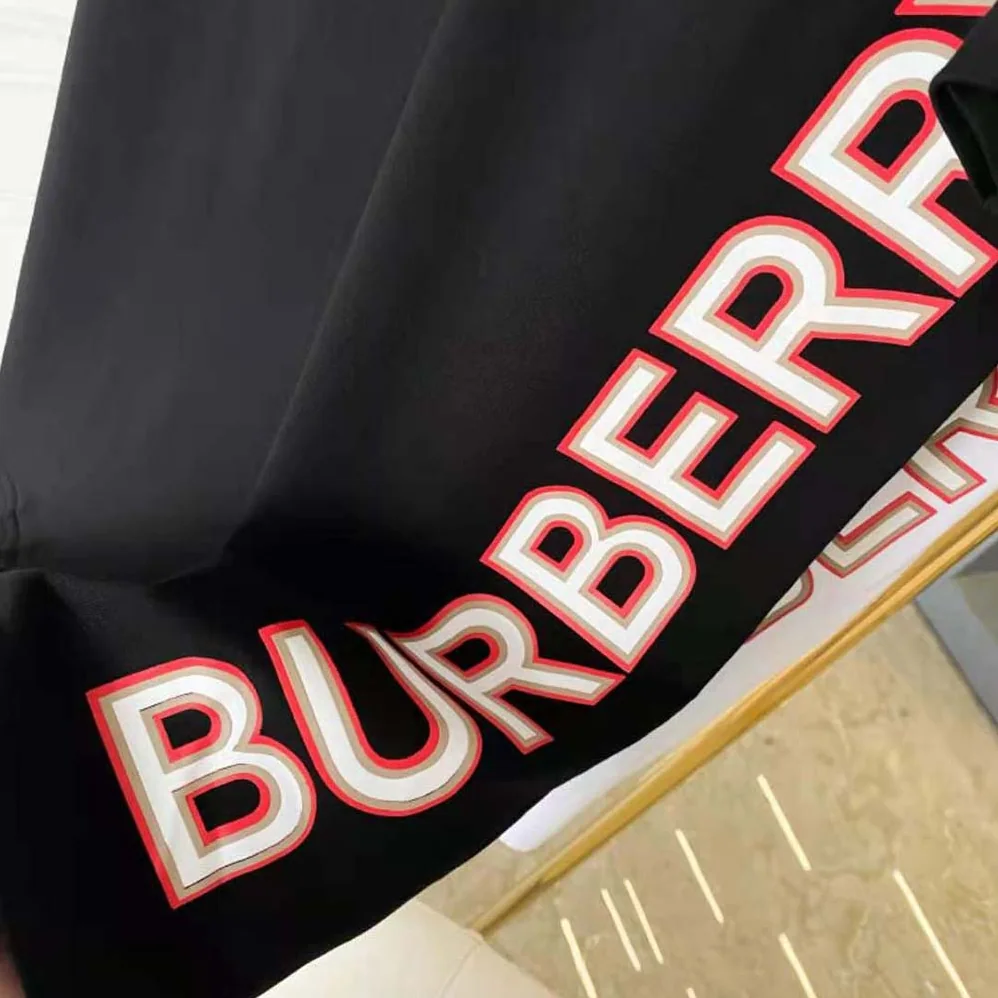 Burberry Logo Print Cotton Oversized T for Men in shirt