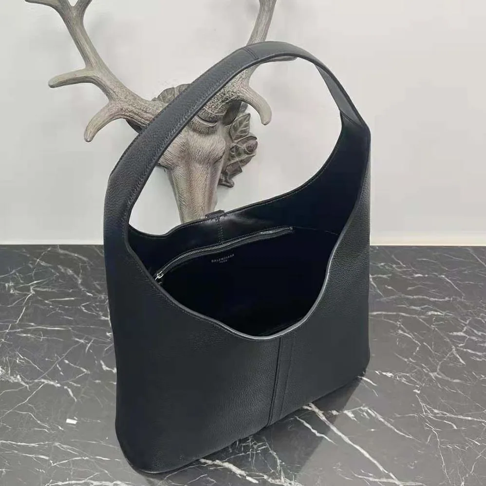 Balenciaga Locker Medium North-South Hobo Bag in Black for Women