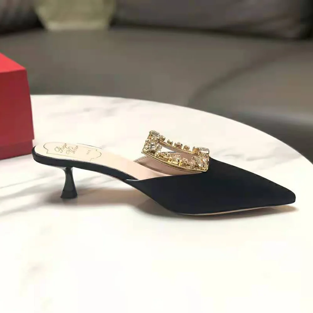 Roger Vivier Broche Vivier Buckle Mules in Satin 4.5 cm Heel for Women in Black
