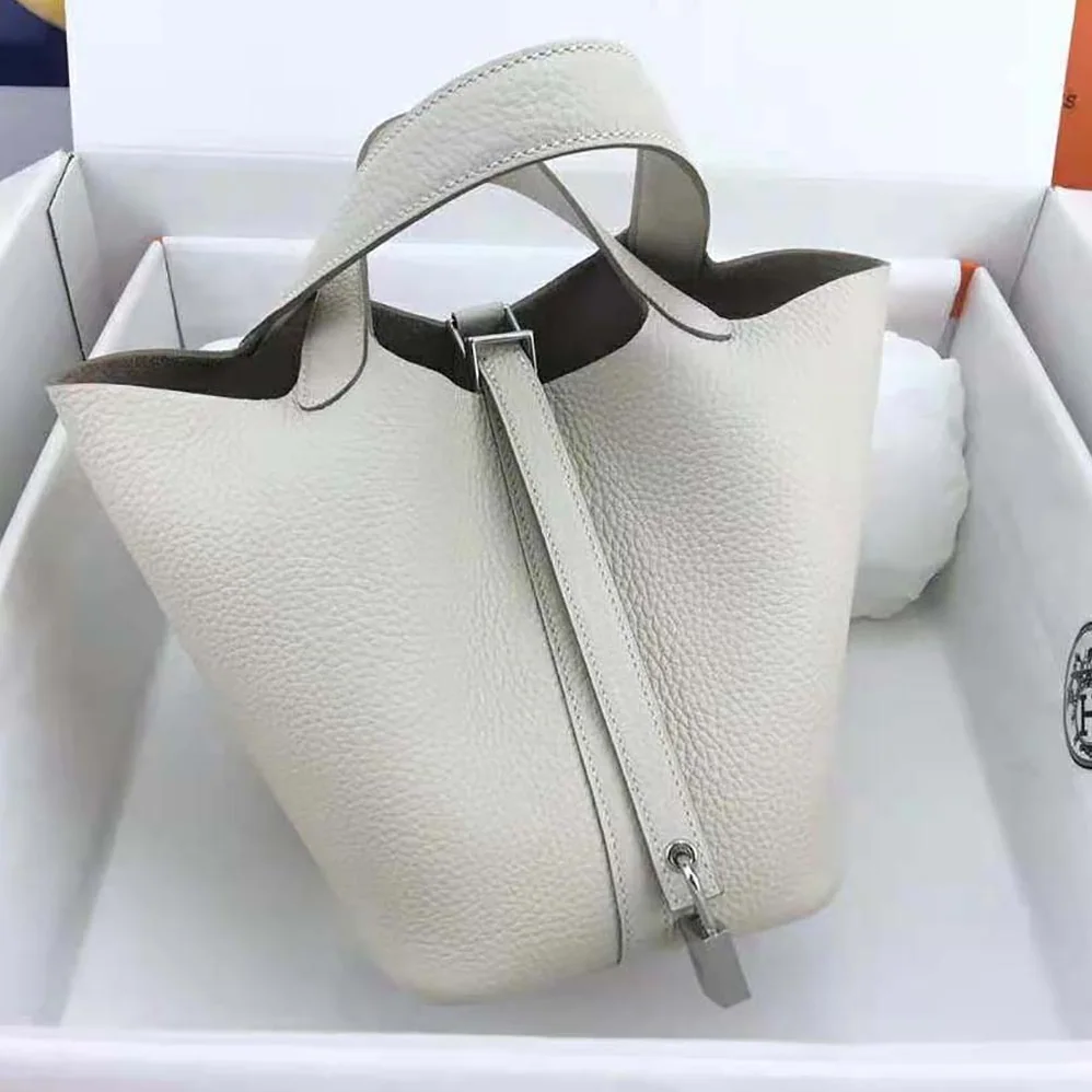 Hermes Picotin Lock 22cm in Clémence leather for Women in White