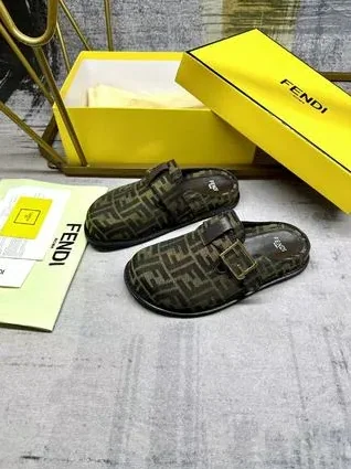 Fendi Feel Mules Brown