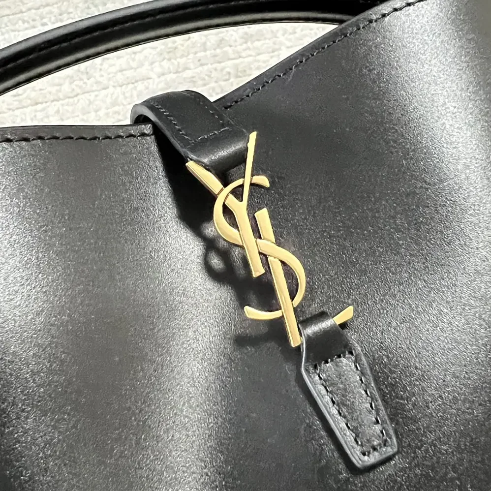 Saint Laurent YSL Le 37 Mini in Shiny Leather for Women in Black