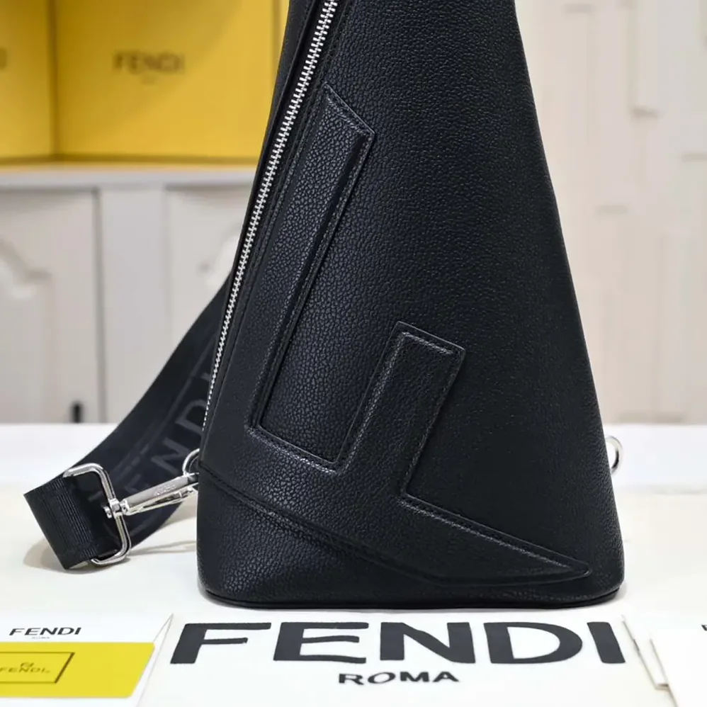 Fendi Roma Leather Fendi Cono One-shoulder Backpack in Black Leather for Men Fendi Roma Leather Fendi Cono One-shoulder Backpack in Black Leather for Men