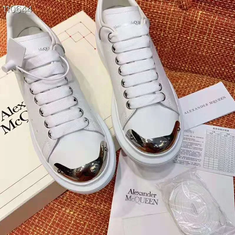 Alexander McQueen Oversized Sneaker White Calf Leather Lace for Unisex in up Sneaker Alexander McQueen Oversized Sneaker White Calf Leather Lace for Unisex in up Sneaker