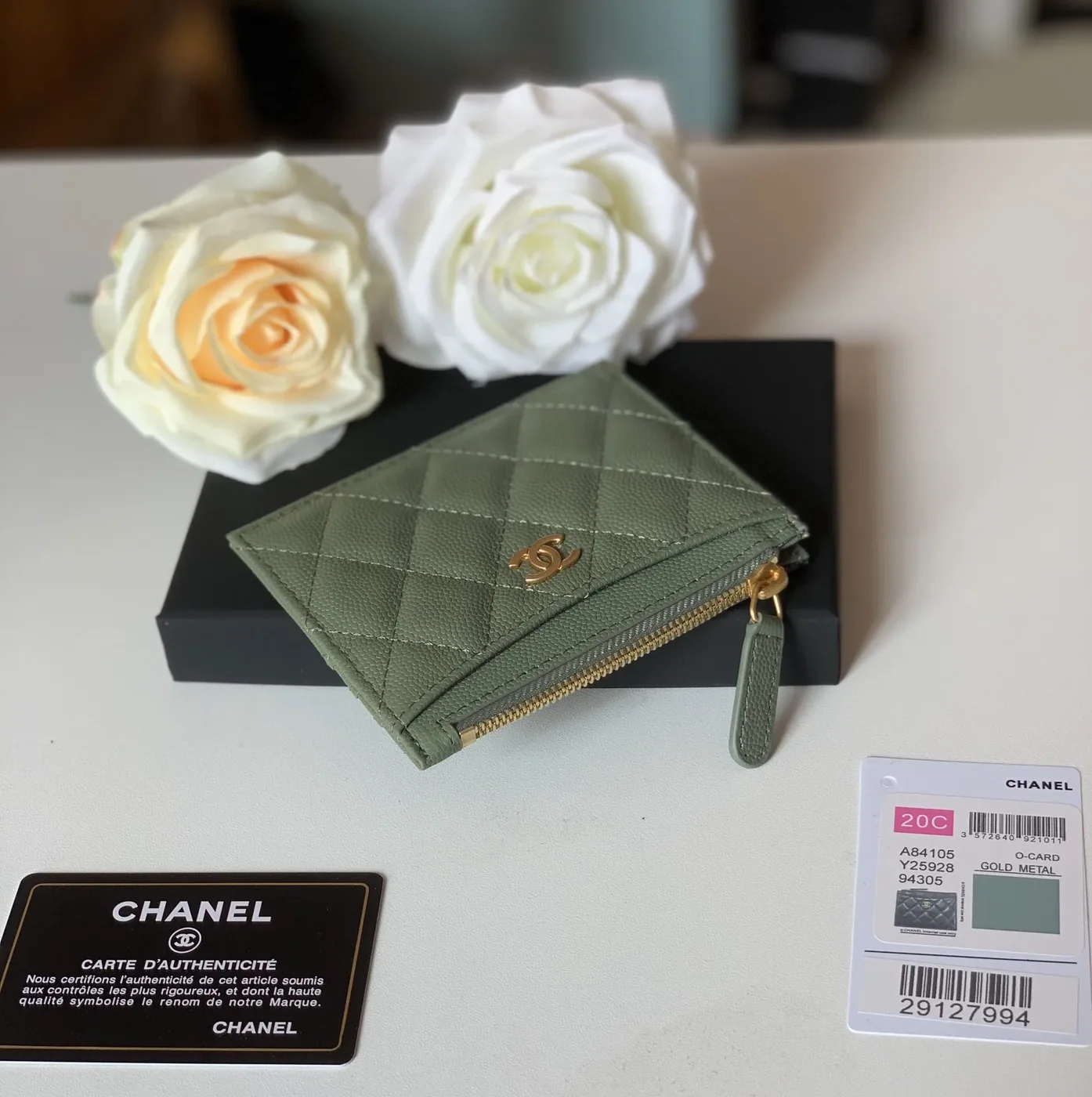 Chanel Flat Card Holder Olive Bag / Chanel Flat Card Holder Olive Bag /