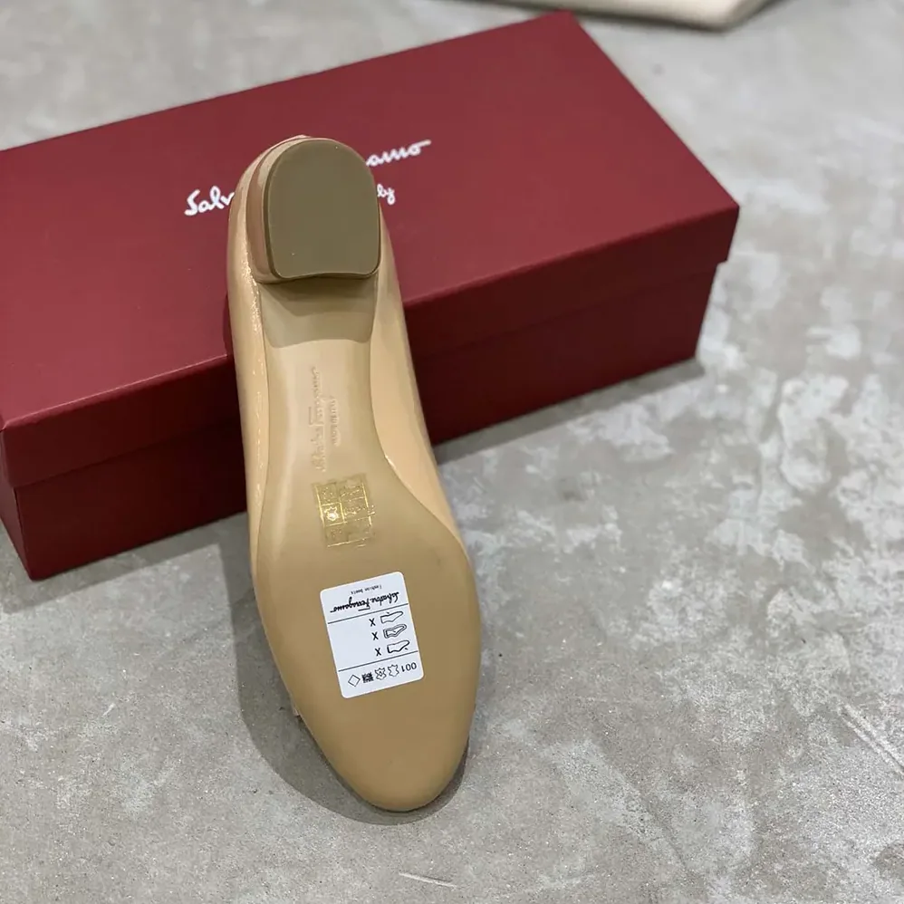 Salvatore Ferragamo Vara Pump 3cm Heel for Women in Sandy Salvatore Ferragamo Vara Pump 3cm Heel for Women in Sandy