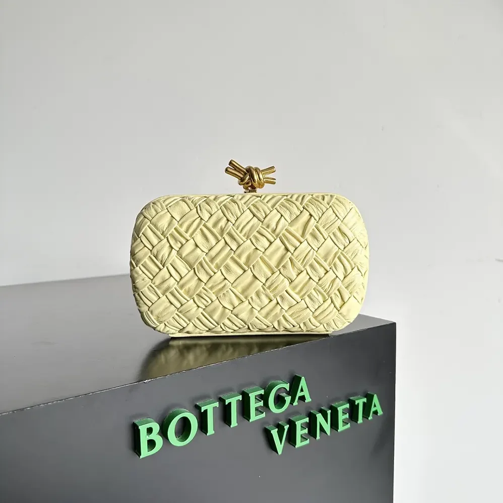 Bottega Veneta Knot Minaudière Clutch in Calfskin Leather for Women in Yellow Bottega Veneta Knot Minaudière Clutch in Calfskin Leather for Women in Yellow