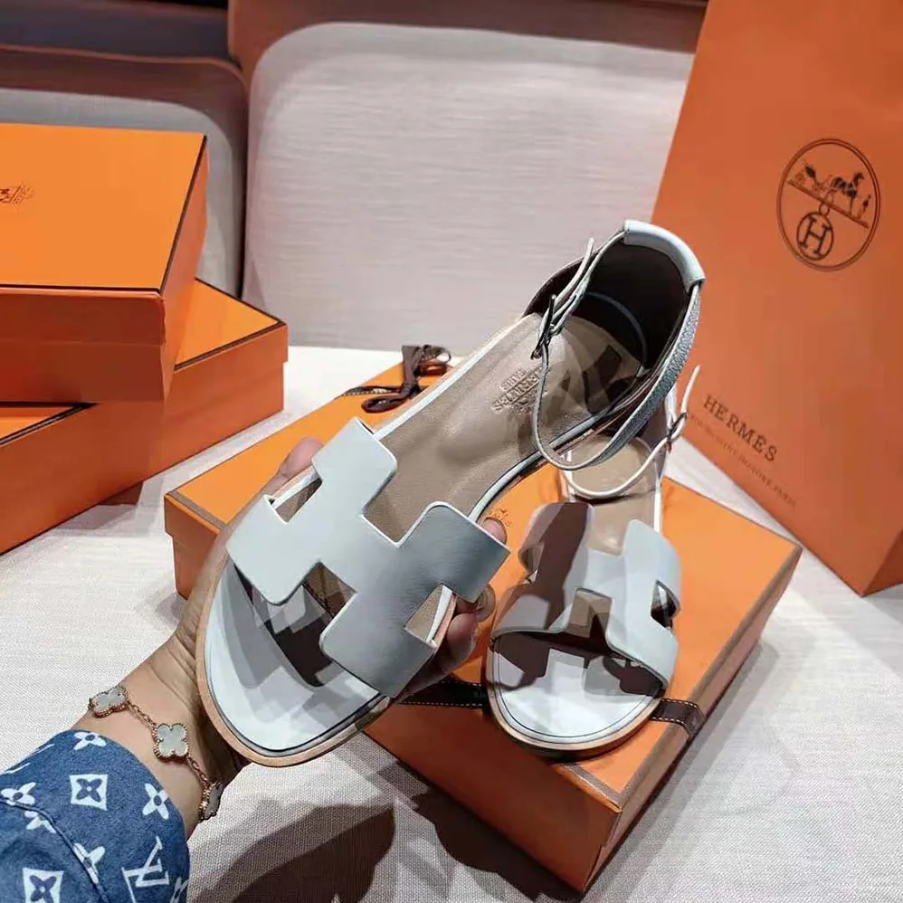 Hermes Santorini Sandal in Calfskin Leather for Women in White Hermes Santorini Sandal in Calfskin Leather for Women in White