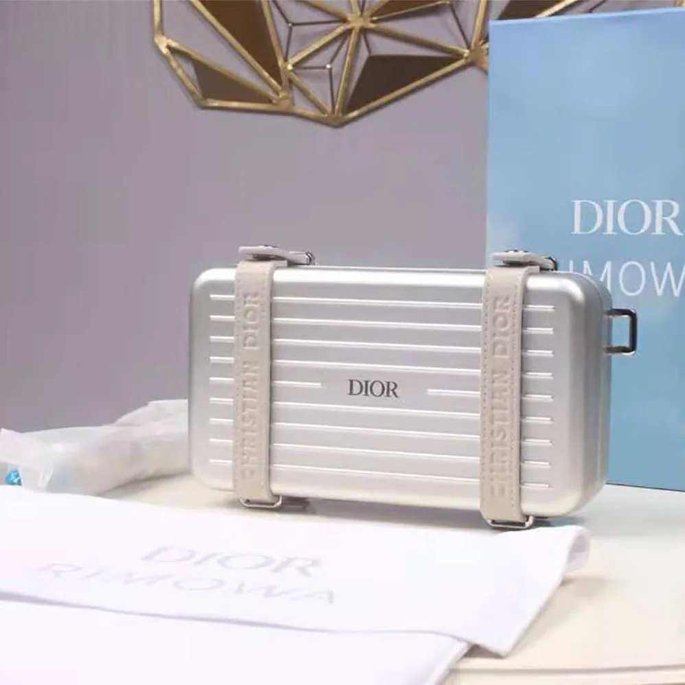 Dior Dior and Rimowa Personal Clutch Aluminum and Grained Calfskin for Men in White Dior Dior and Rimowa Personal Clutch Aluminum and Grained Calfskin for Men in White